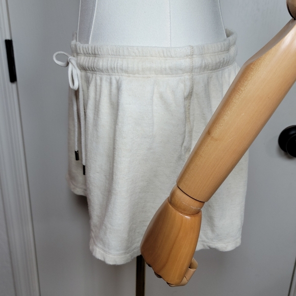 Theory Linen Blend Oatmeal Summer Shorts Size M Lightweight & Chic - Picture 4 of 9